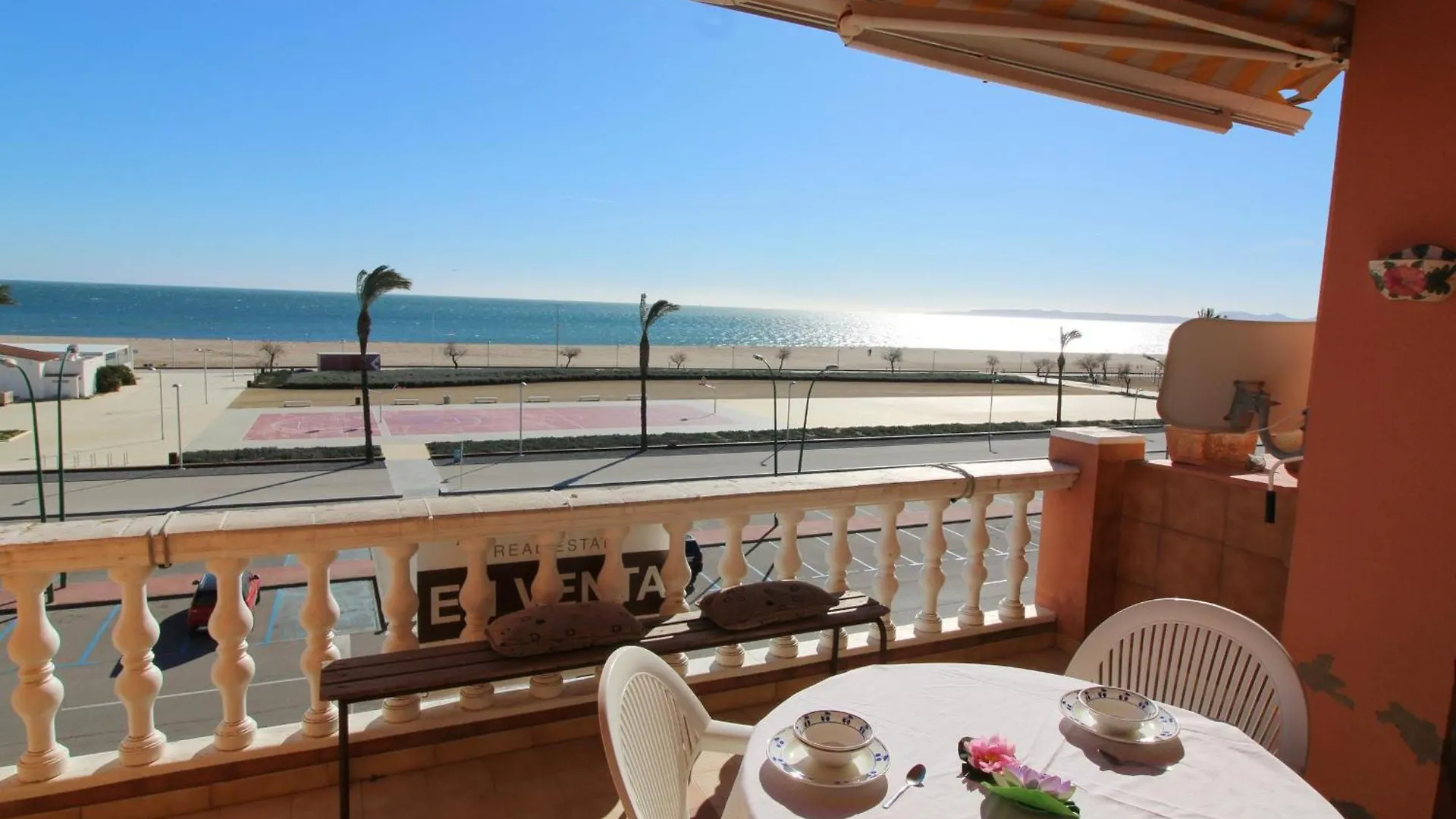 Apartamento De Tres Dormitorios Vistas Al Mar - Hisp-288-58 Empuriabrava 0*,  Spain