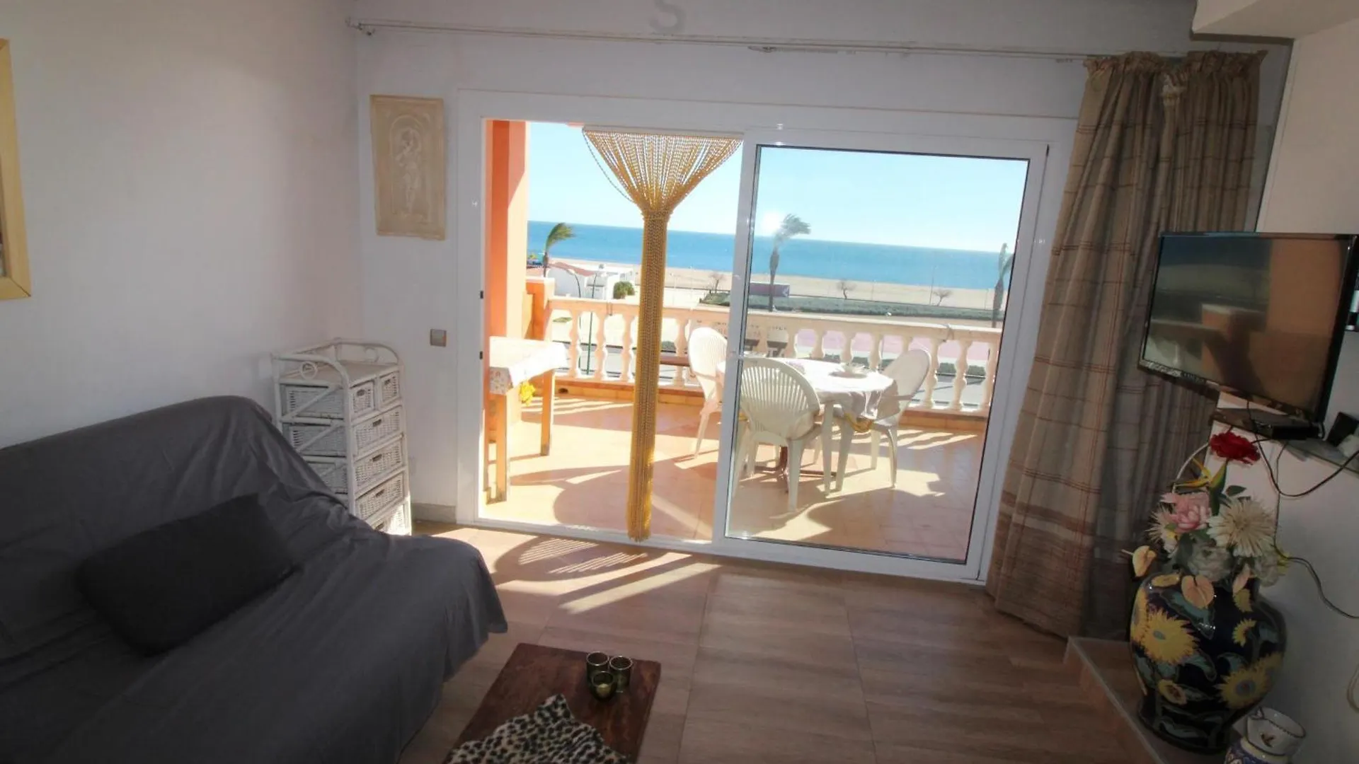 Apartamento De Tres Dormitorios Vistas Al Mar - Hisp-288-58 Empuriabrava 0*,
